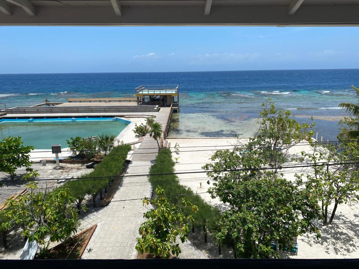 Coral View Beach Resort Utila Ngoại thất bức ảnh