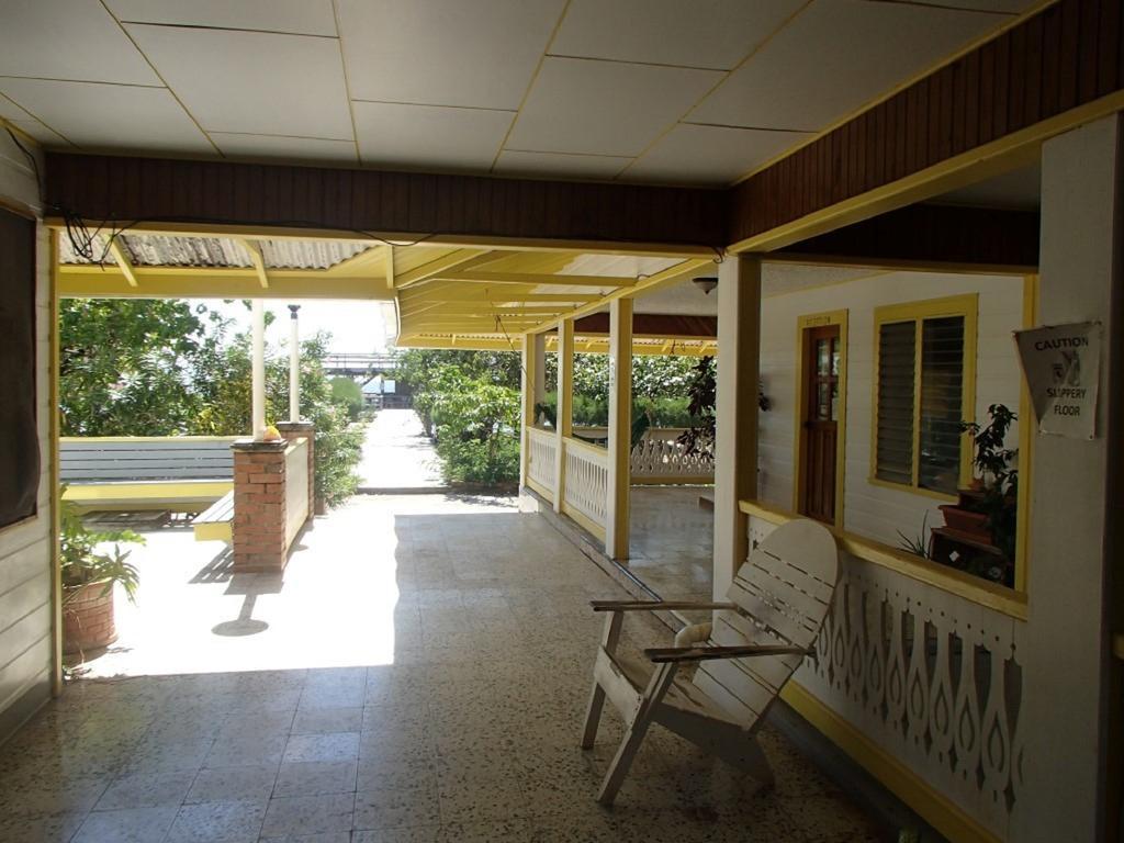 Coral View Beach Resort Utila Ngoại thất bức ảnh
