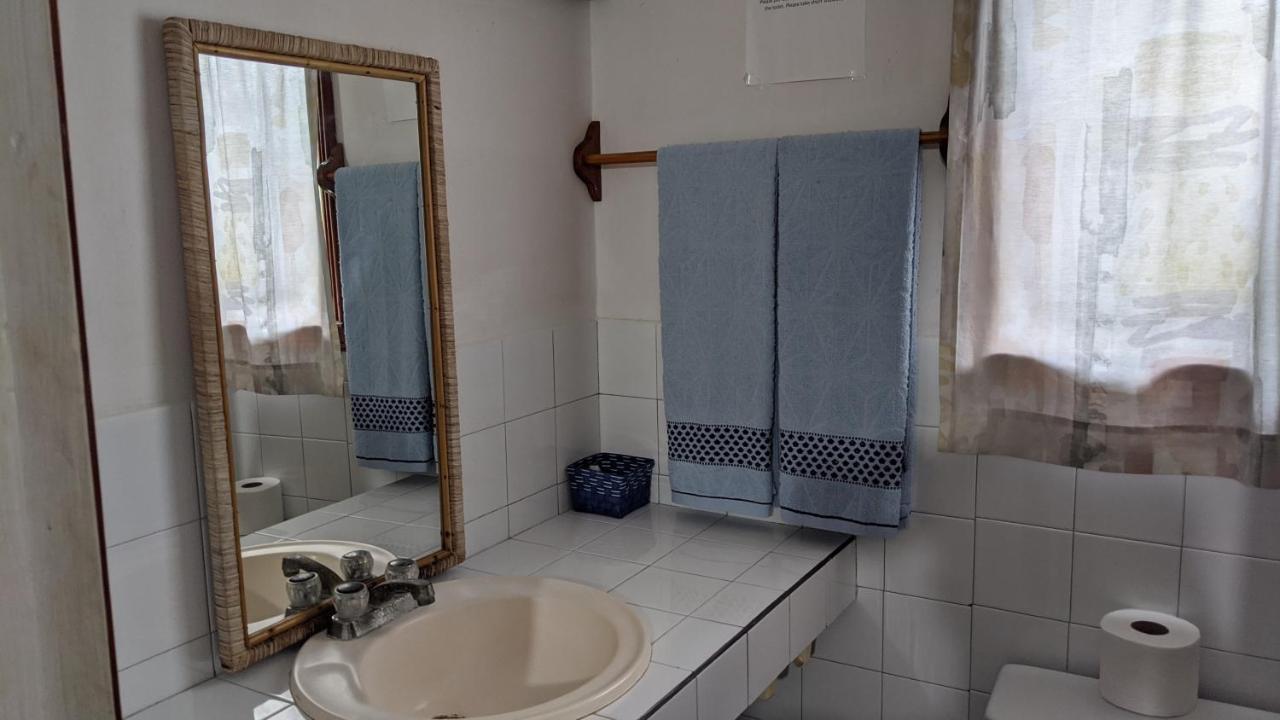 Coral View Beach Resort Utila Ngoại thất bức ảnh